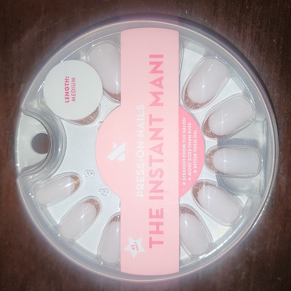 Olive and June Press-ons